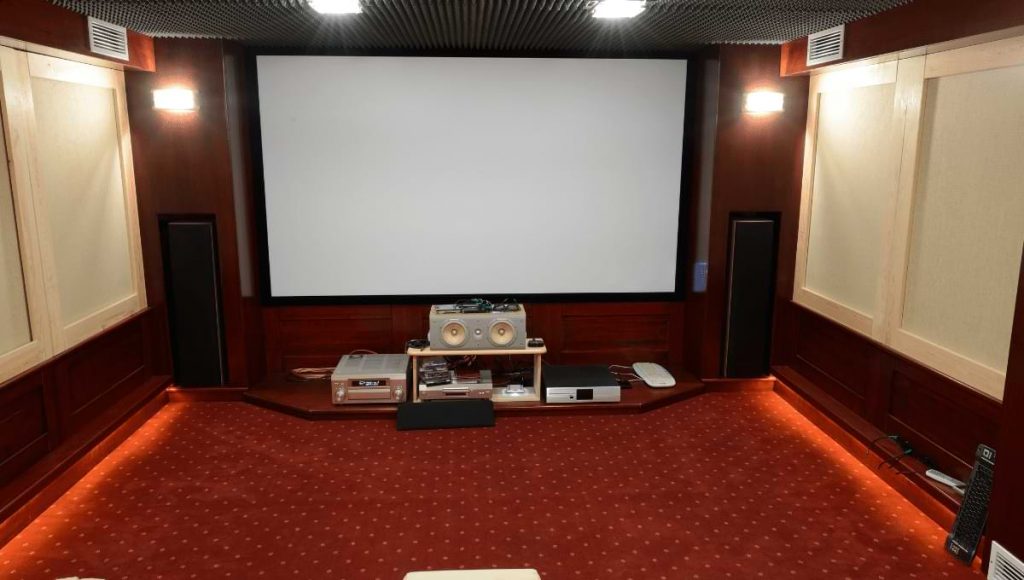 Here's How To Design A Home Theater Room