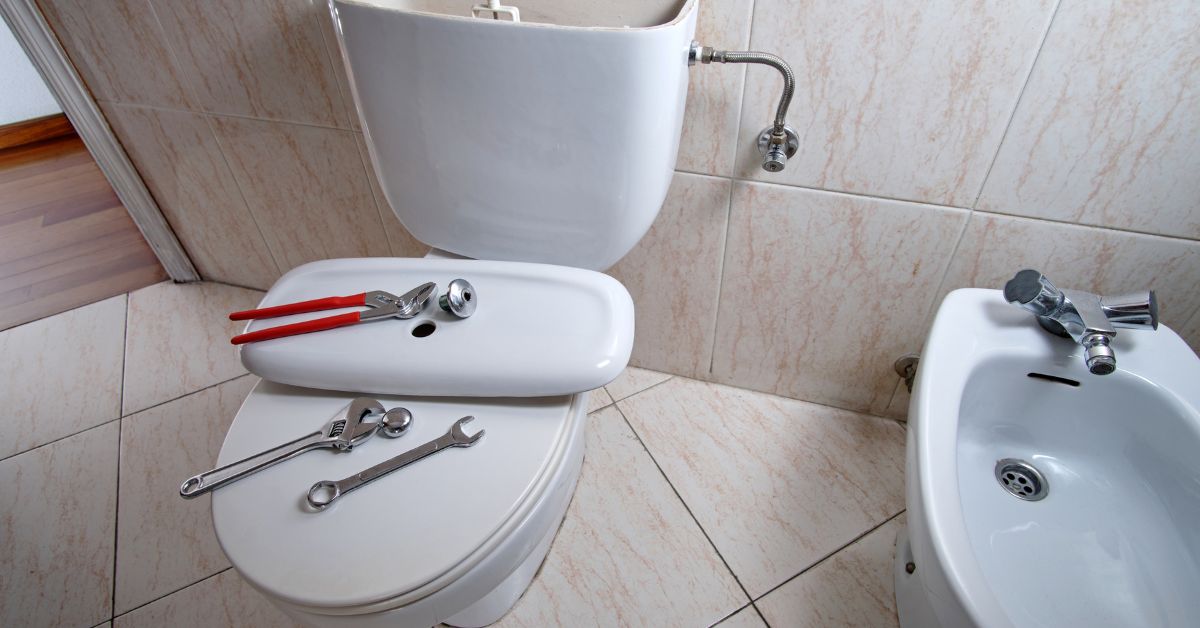 toilet making hissing sound